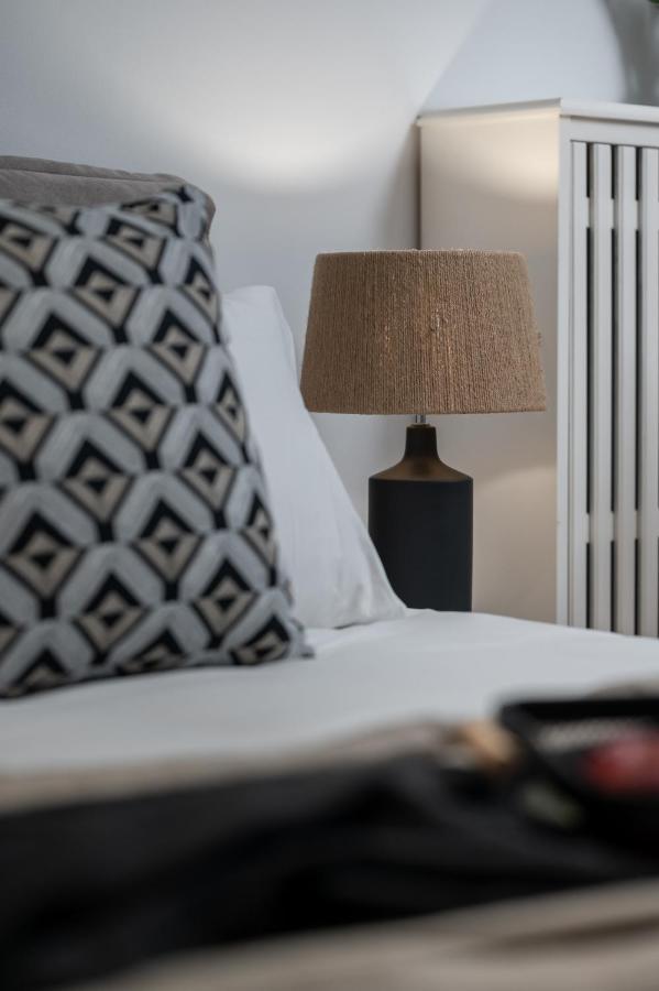 Blue Chill Paradise Seaview Suite W/ Kingbed Pireu Exterior foto